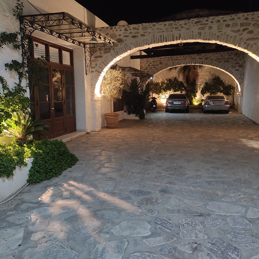 Coworking & Long-Term Rentals in Syros